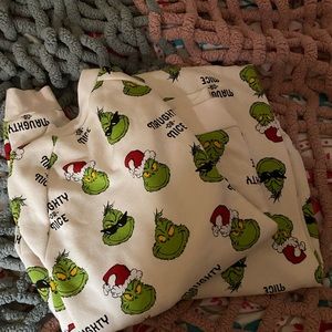 American eagle grinch pajama set
